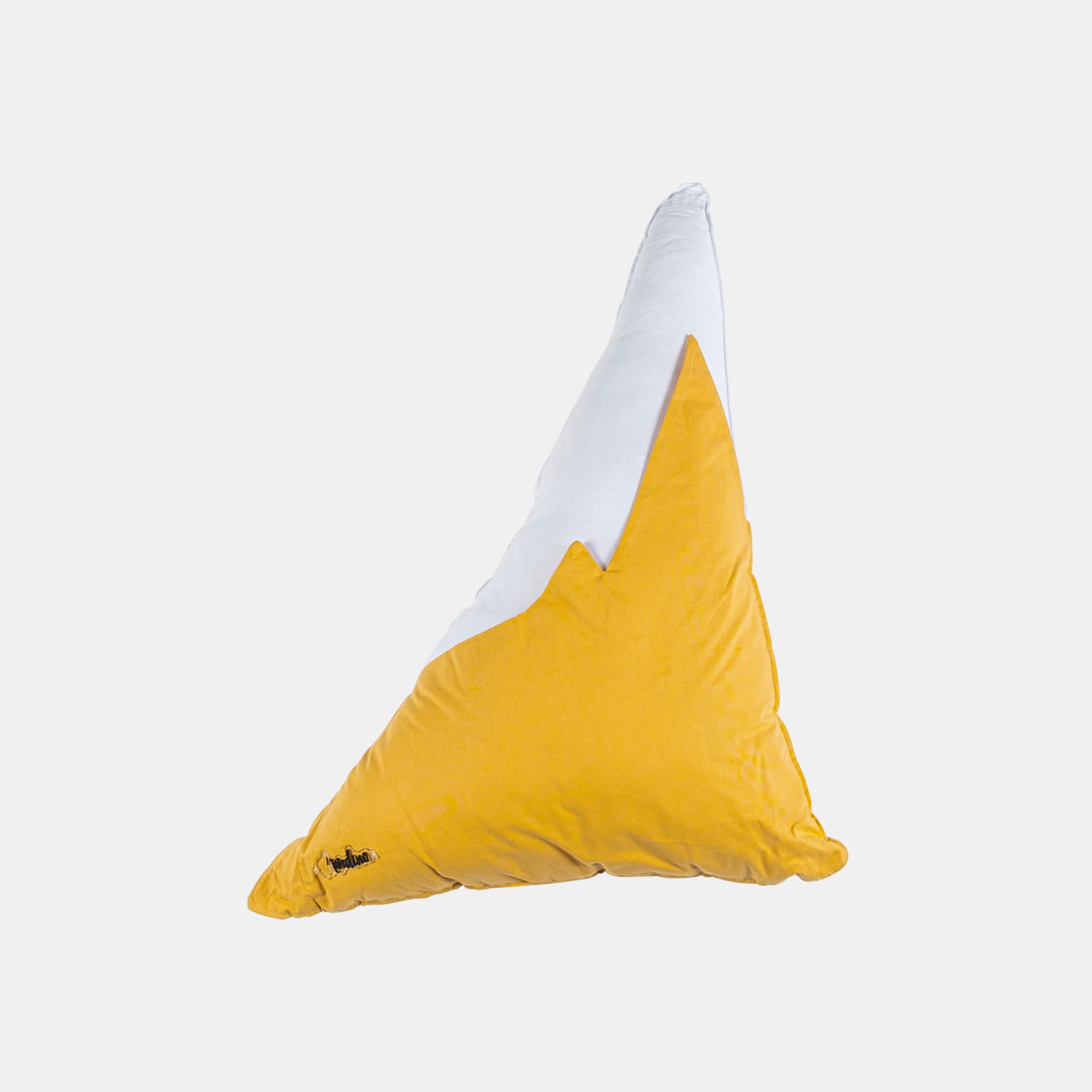 Cuscino a forma di montagna fatto a mano