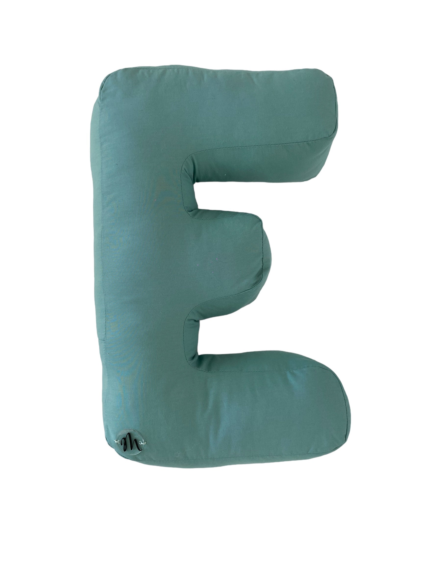 Cuscino a forma di lettere fatto a mano