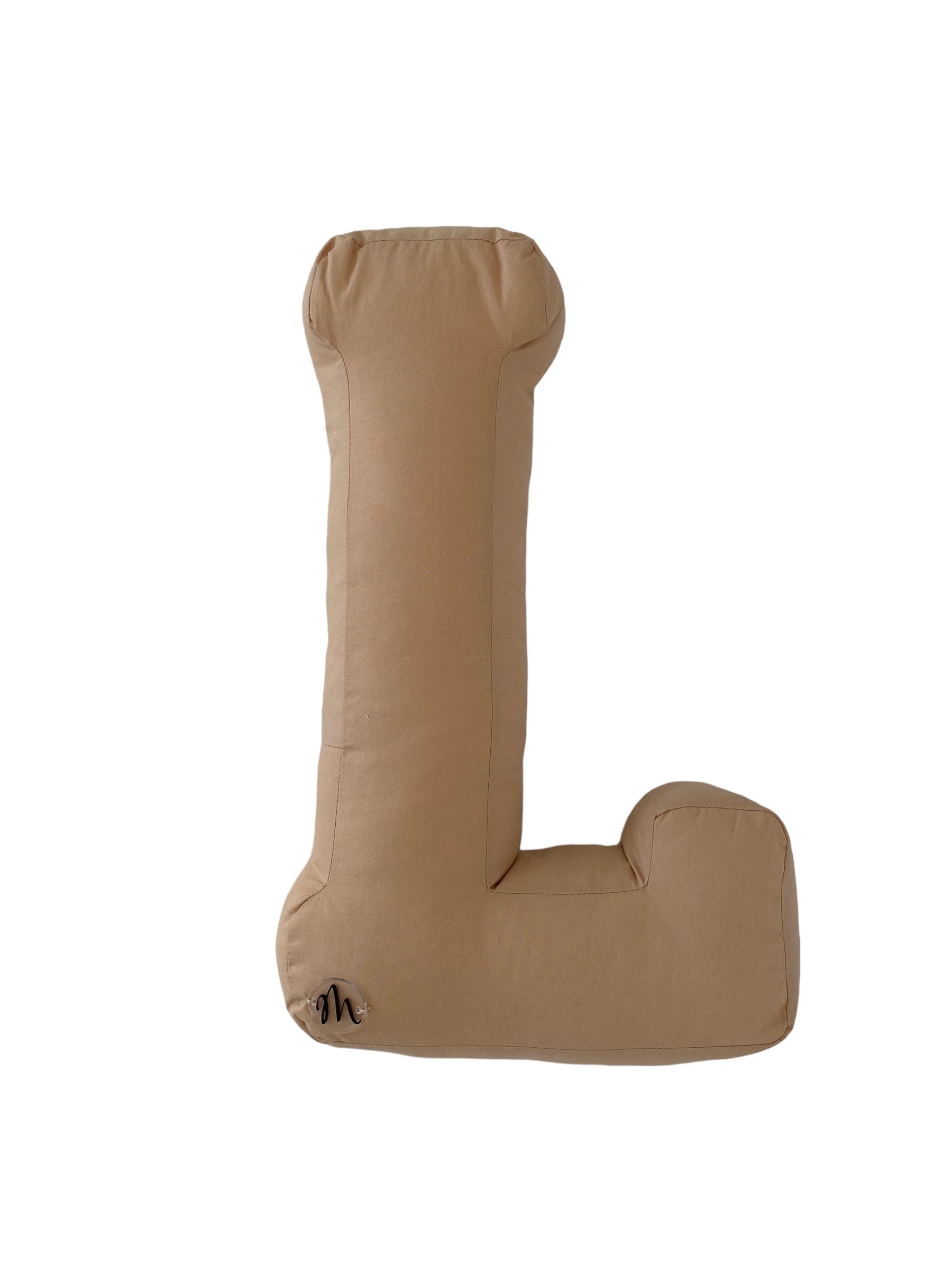 Cuscino a forma di lettere fatto a mano