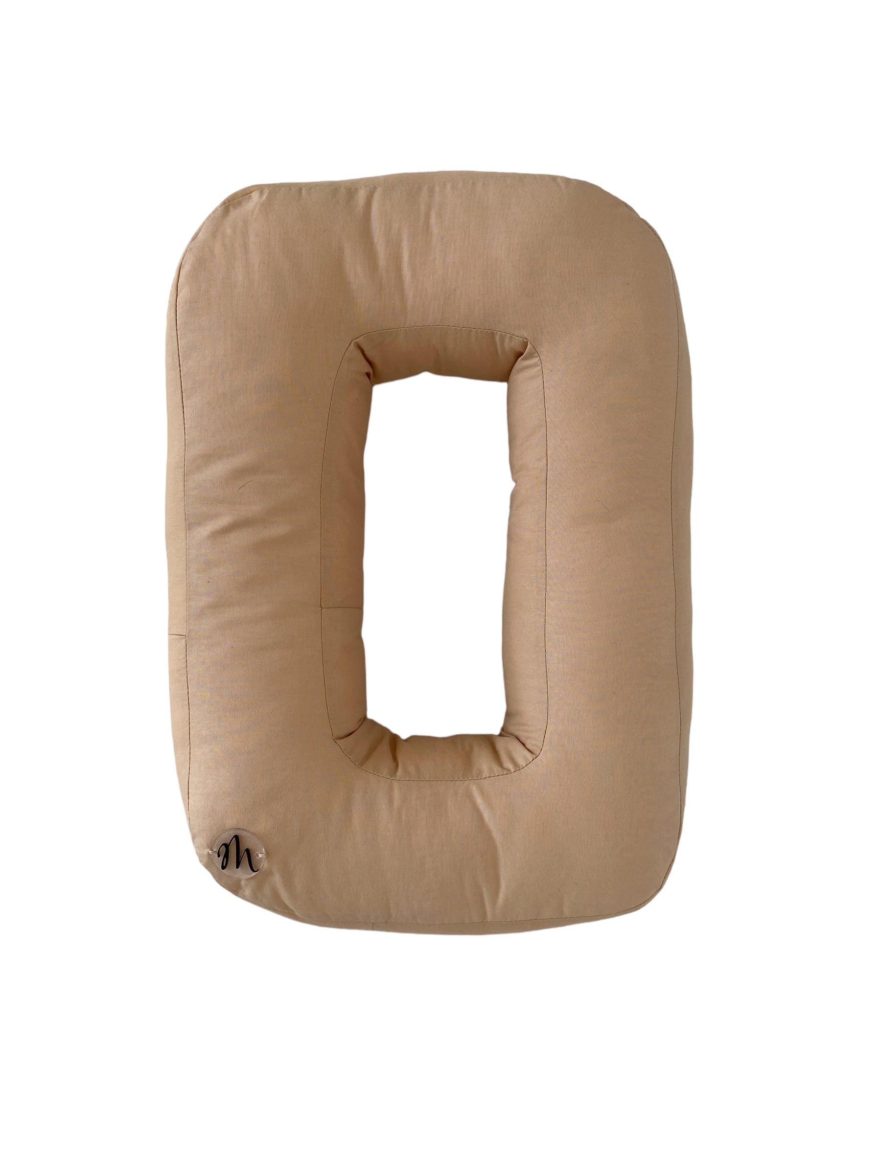 Cuscino a forma di lettere fatto a mano