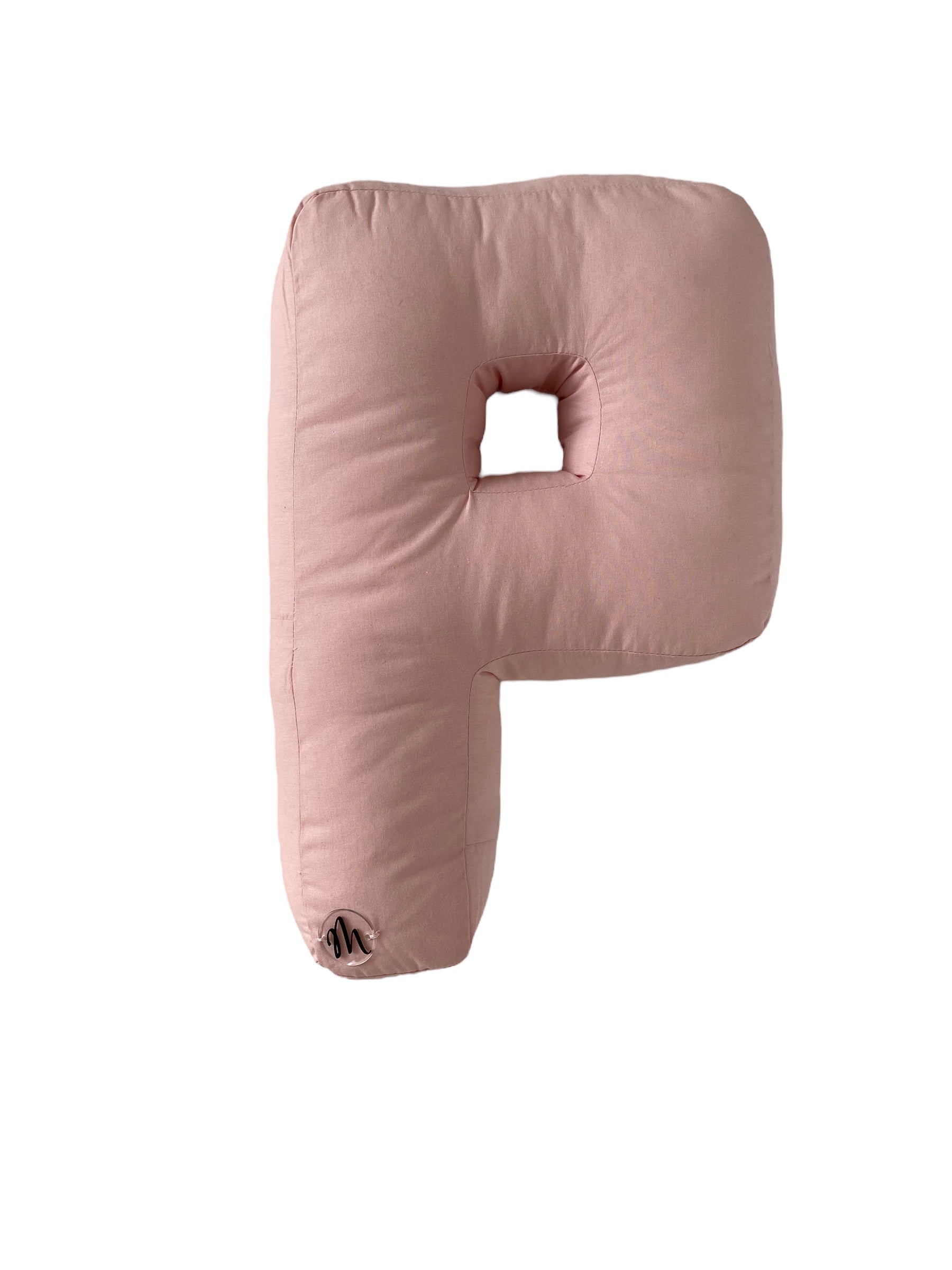 Cuscino a forma di lettere fatto a mano