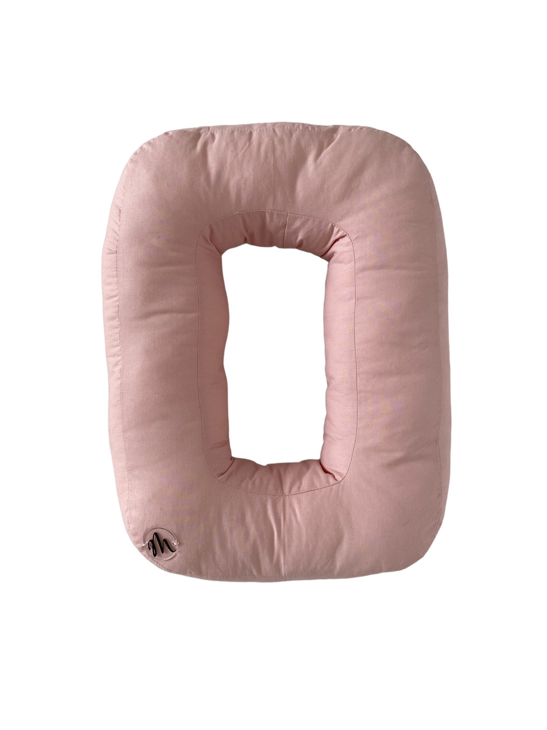 Cuscino a forma di lettere fatto a mano