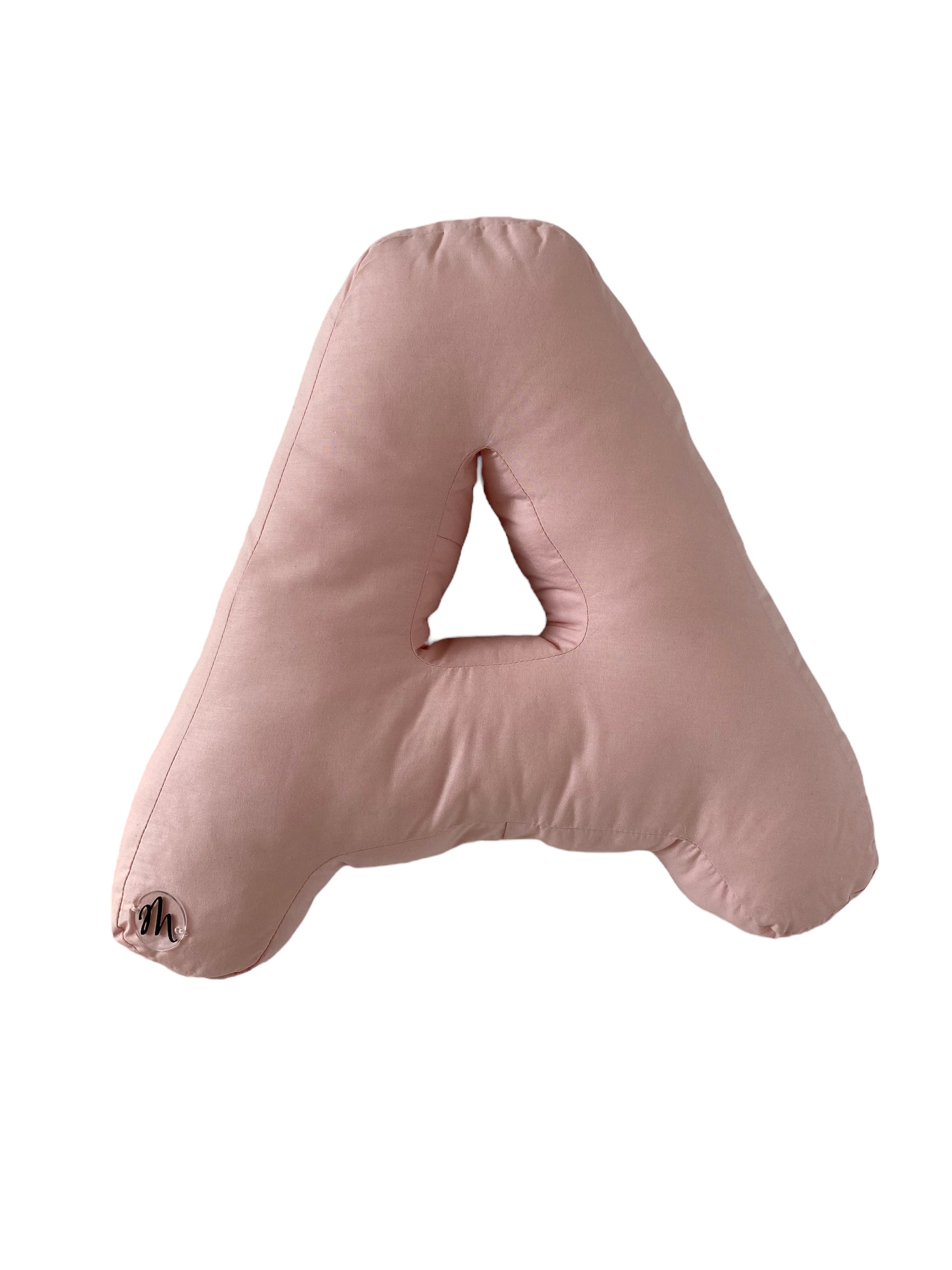 Cuscino a forma di lettere fatto a mano