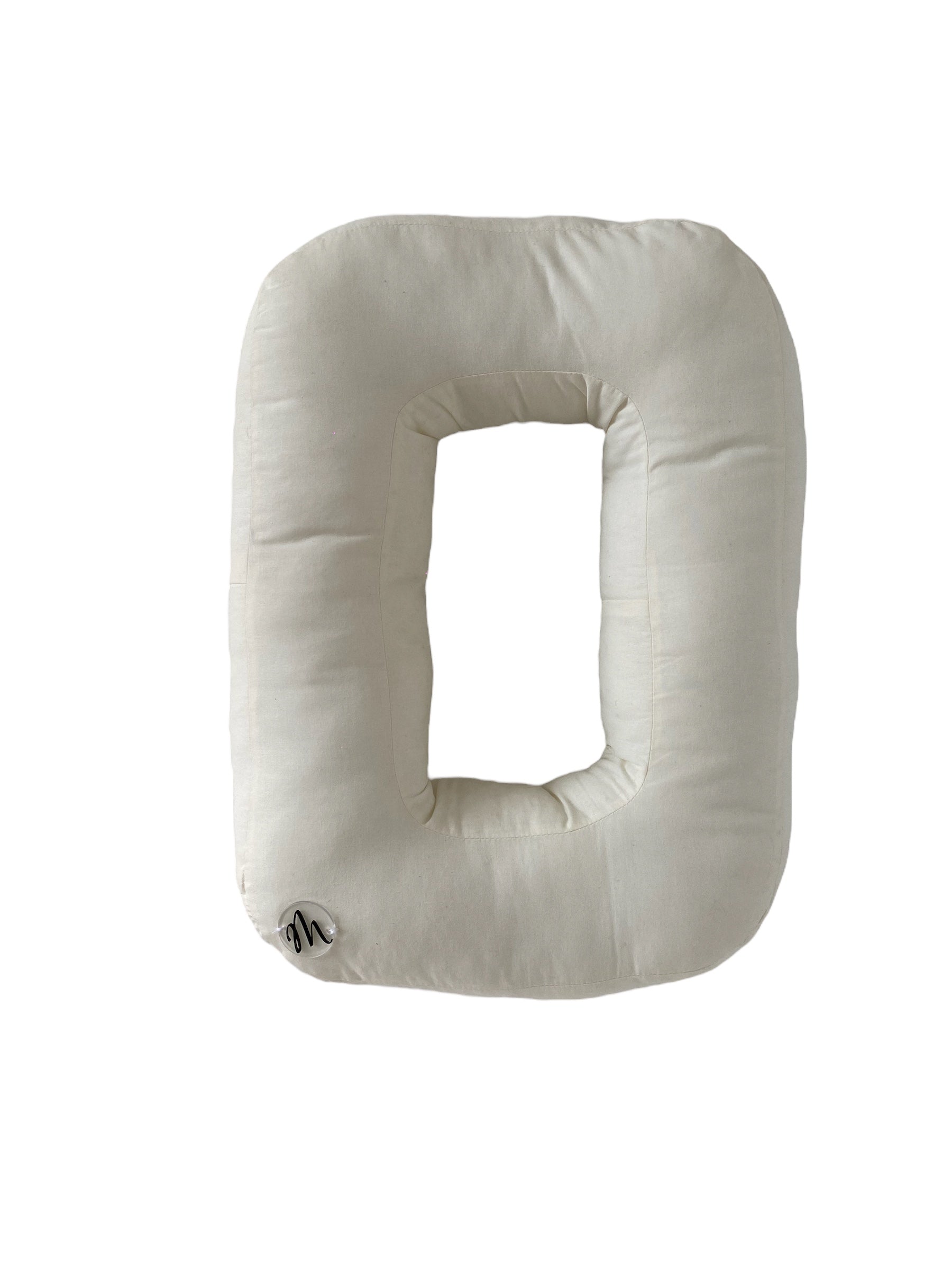 Cuscino a forma di lettere fatto a mano