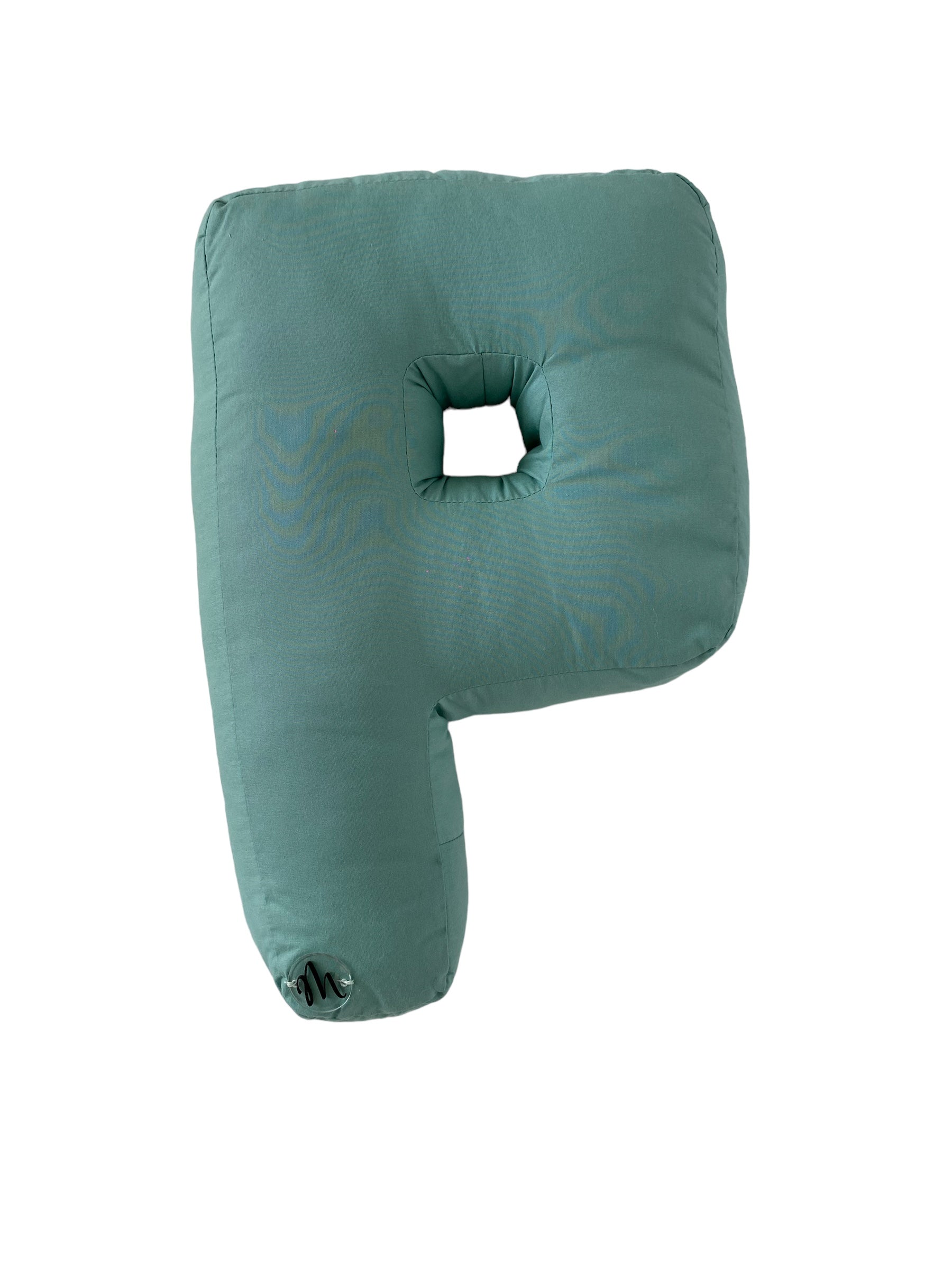 Cuscino a forma di lettere fatto a mano