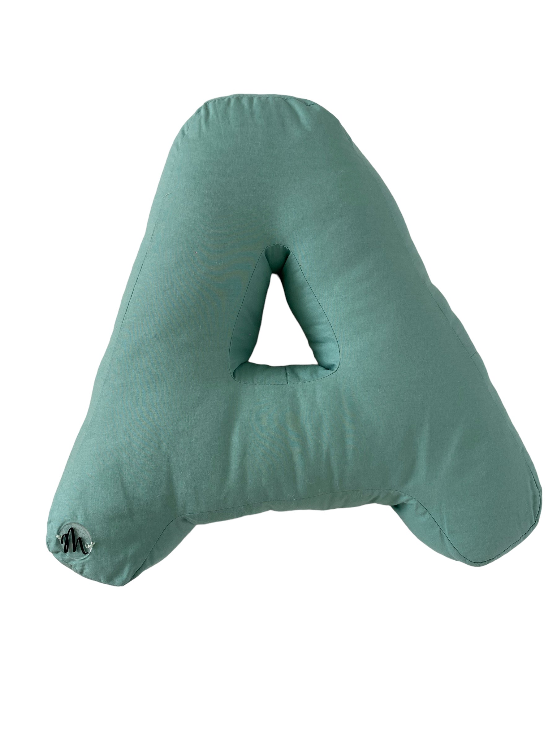 Cuscino a forma di lettere fatto a mano